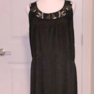 Sleeveless summer dress with embellishments around collar size 20/22